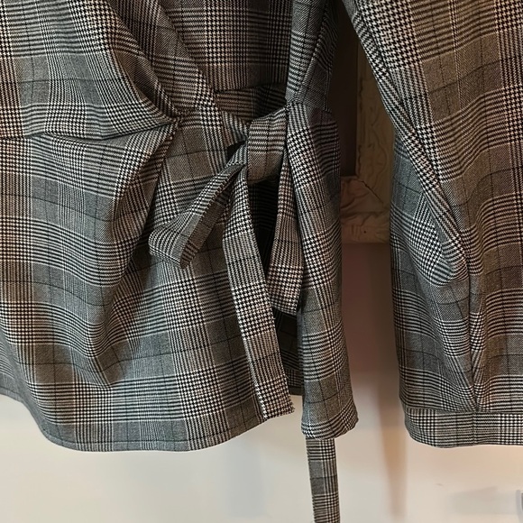 ZARA | Black and White Checkered Wrap Blouse Top Blazer with Puff Sleeves - Picture 5 of 16